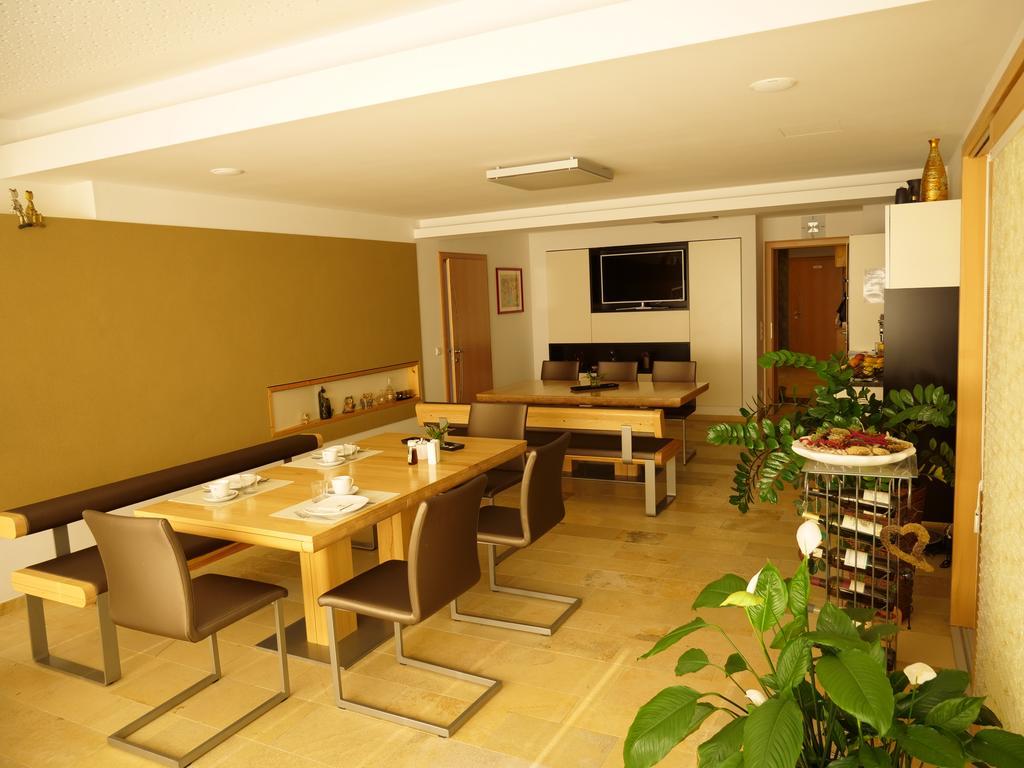 Lugerfarm Hotel Мелк Екстериор снимка